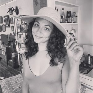 Meet your Posher, Jazmine